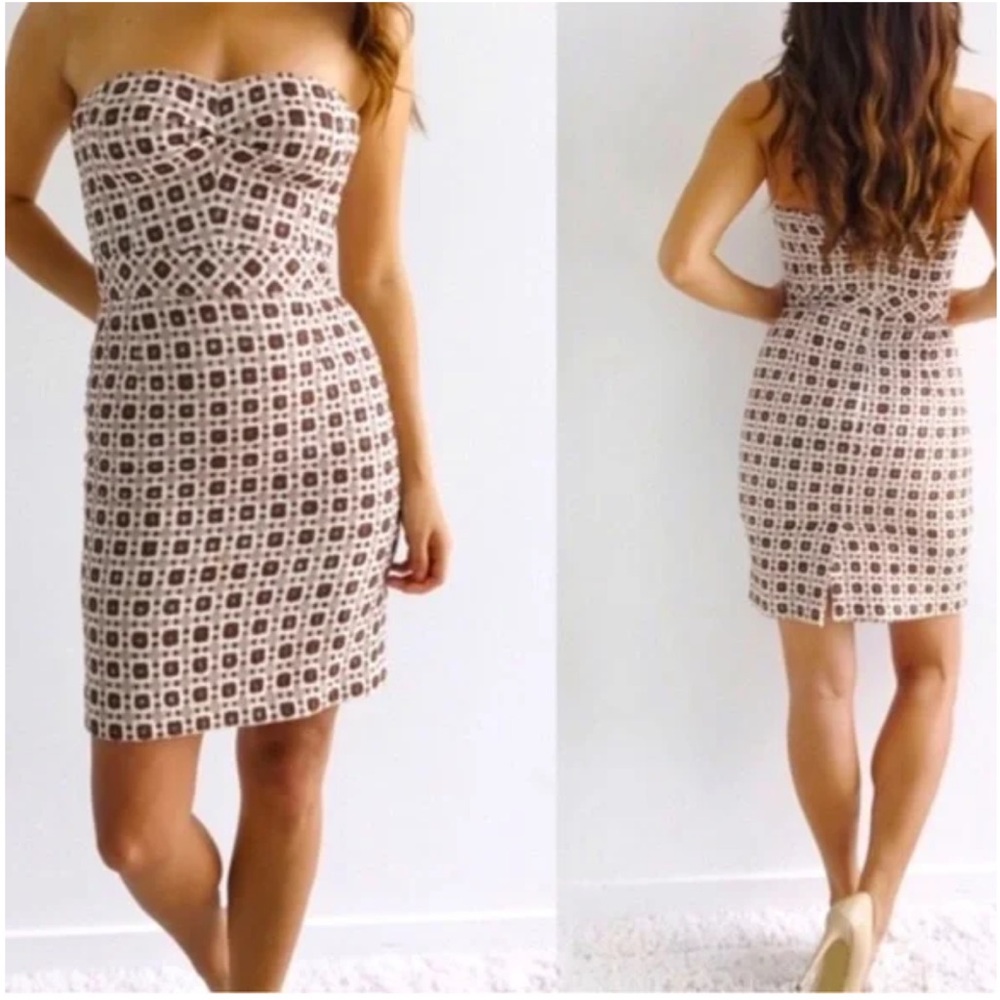 Trina Turk La Cora Strapless Dress in Coffee. Worn about 2-3 times. Retail‎ 268